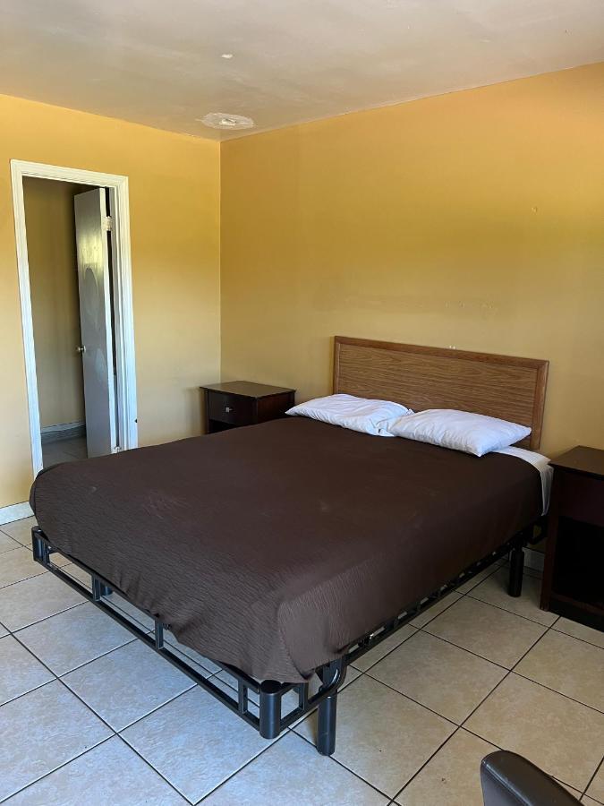 Budget Inn Decatur Priceville ภายนอก รูปภาพ